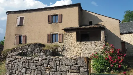 JEAN-ANTOINE, gîte on the Causse Méjean Отели в г. Фресине-де-Фурк