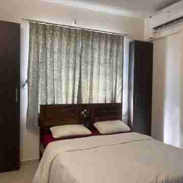 Anahat Host-all : Cozy 2-bedroom apartment in Nashik with WiFi, AC Max 6 Pax Rooms