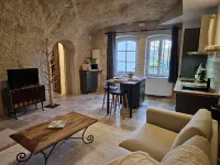 Charmante Maison Troglodyte Loire Valley Hotels in Rochecorbon