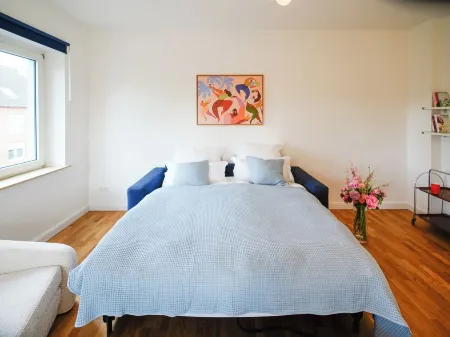 Stylish apartment on the edge of the Bismarck district Отели в г. Крефельд