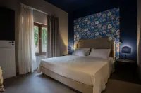 Between Etna and the sea