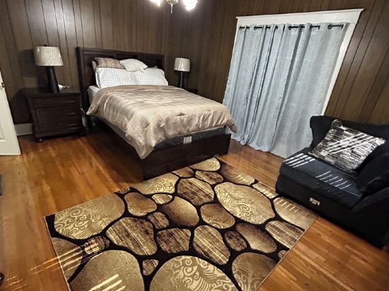 Spacious 4-bedroom house in brilliant Memphis with AC, WiFi