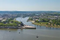 Peak11 Apartment - Panorama View Lahnstein Pool & Sauna