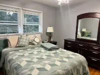 Beautiful 3 Bedroom Home Stratford CT Close to Train, I95, Beach & Shopping Hotels in Stratford