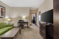 Best Western Wainwright Inn  Suites Các khách sạn ở Wainwright
