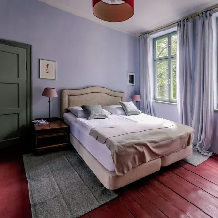 Spend the night in a monument, heavenly bed in the middle of the old town