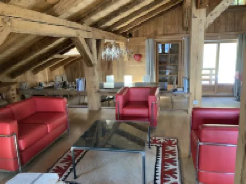 Magnificent renovated farmhouse 阿爾利河畔普拉茲酒店