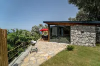 sea view and infinitive pool