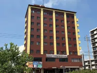 Crane Hotel Takajo