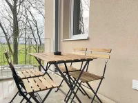 (AM1036) Modern fitters' apartment with balcony