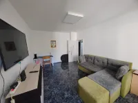 RED ROOM - Beach and Forest