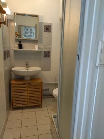 Studio with balcony - view of esplanade-centre ville Отели в г. Гап