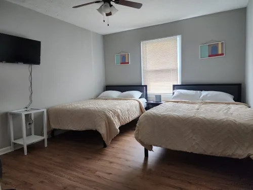 Charming 2-bedroom Home near Rome