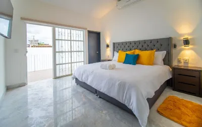 Spacious House with Private Pool Hotels in Las Gaviotas