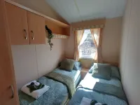 カラッジ ロッジ アードモア・オープン・ファーム・アンド・ミニ動物園周辺のホテル