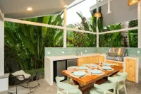 Ocean Gardens: Private Retreat, Private Pool & BBQ Hotels in Esterillos Oeste