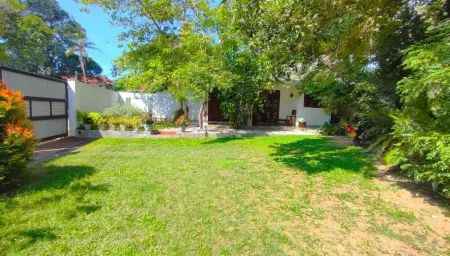 Calm House - Nature inspired private stay Mirissa