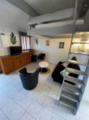 Rental in small condominium by the sea Agosta plage Hotels in Albitreccia