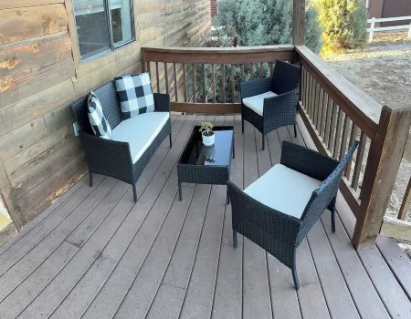 The Sunflower Cabin - Pets, Continuous hot water, Traeger grill, Starlink, AC