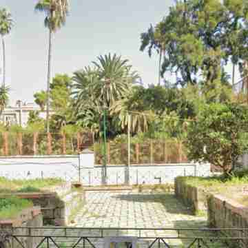 Gabry's House-Apartment equipped with all amenities in the center of Naples. Others