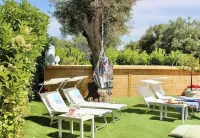 Villa in residence with swimming pool. Relaxation and comfort 5 minutes' drive from the sea