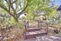 Charming 3-bedroom 3-bathroom house with WiFi, AC in fantastic Buchanan Dam
