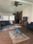 Spacious 4-bedroom house at base of Bloomington Canyon with WiFi, Portable AC