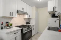Cozy&Stylish DT Alhambra Living Walk to Starbucks, Dining &Nightlife places