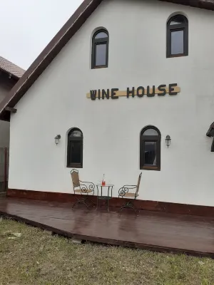 Wine House فنادق في 