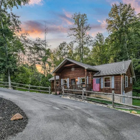 Creekside on the Bluff 2 Bedroom Cabin by RedAwning