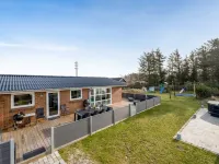 "Sissan" - 900m from the Sea