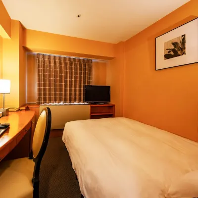 Diamond Hotel Tokyo Hotels near Hanzomon Station