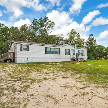 5 Mi to Homosassa Springs Park: Home w/ Yard!