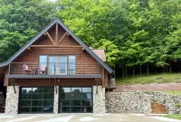 Escape to Tranquility, Private Cabin in the Woods only 5 Miles to Torch Lake!