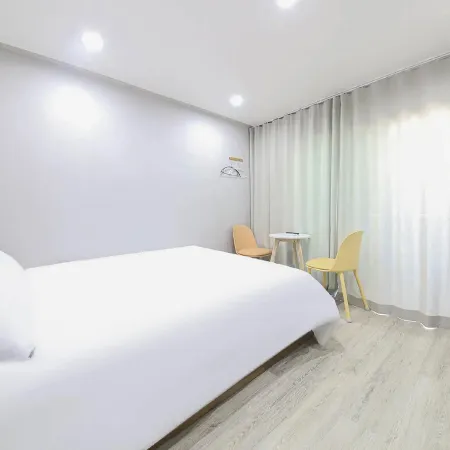 Gangneung Jeongdongjin Lavender Отели рядом с достопримечательностью «Парк Hourglass»