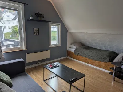 Railway loft apartment (OJ1-3 Hotels near Narvikfjellet