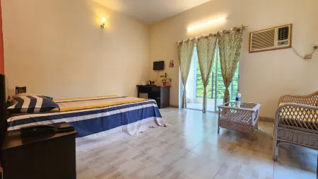 Green County Wellness Retreat Отели рядом с достопримечательностью «Burdwan Raj Bari Burdwan West Bengal India»