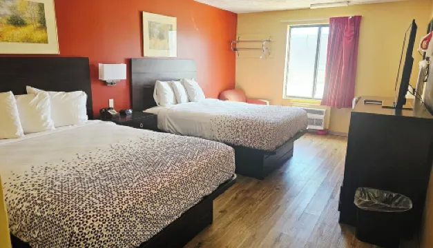 Budgetel Inn & Suites