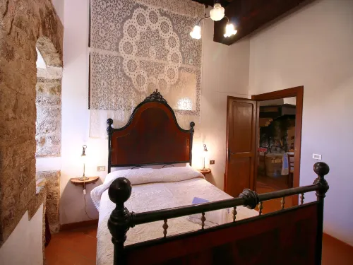 Historic Castle with View - WiFi