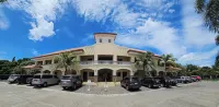 Subic Waterfront View Resort - parking