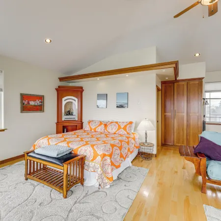 Crescent City Getaway w/ Panoramic Ocean Views!