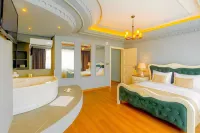 Real King Residance Hotels in Gursel Mahallesi