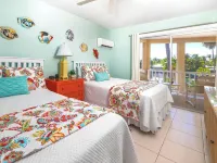 Waterfront Island House #14, Rum Point, Beach, Pool, Bikes, Kayaks, Paddleboards Hotels in Rum Point