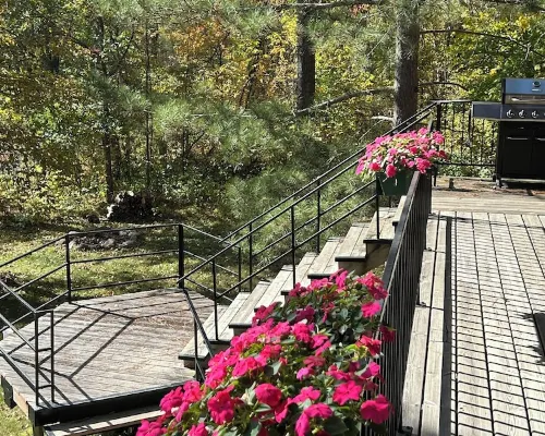 Charming Log Cabin on Beautiful Lake Butterfield Hotels in Emily