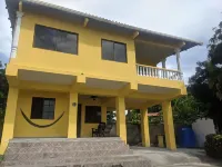 1st Floor Beach House Apartment just steps from the beach!  호텔