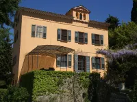 Elegant Villa in Grasse 鄰近格拉斯的酒店