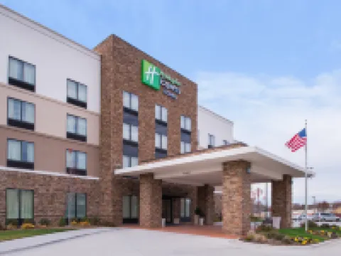 Holiday Inn Express & Suites MONROE by IHG Hotels in Monroe