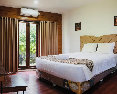 Giri Tengah Resort Borobudur Hotels in Magelang Regency