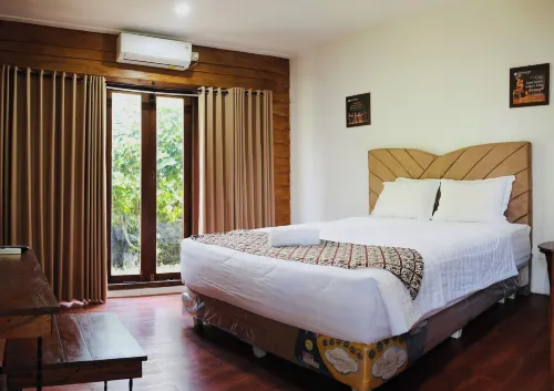 Giri Tengah Resort Borobudur Hotels in Samigaluh