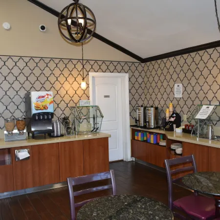 Dynasty Suites Redlands